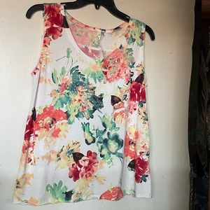 Floral cream colored tank